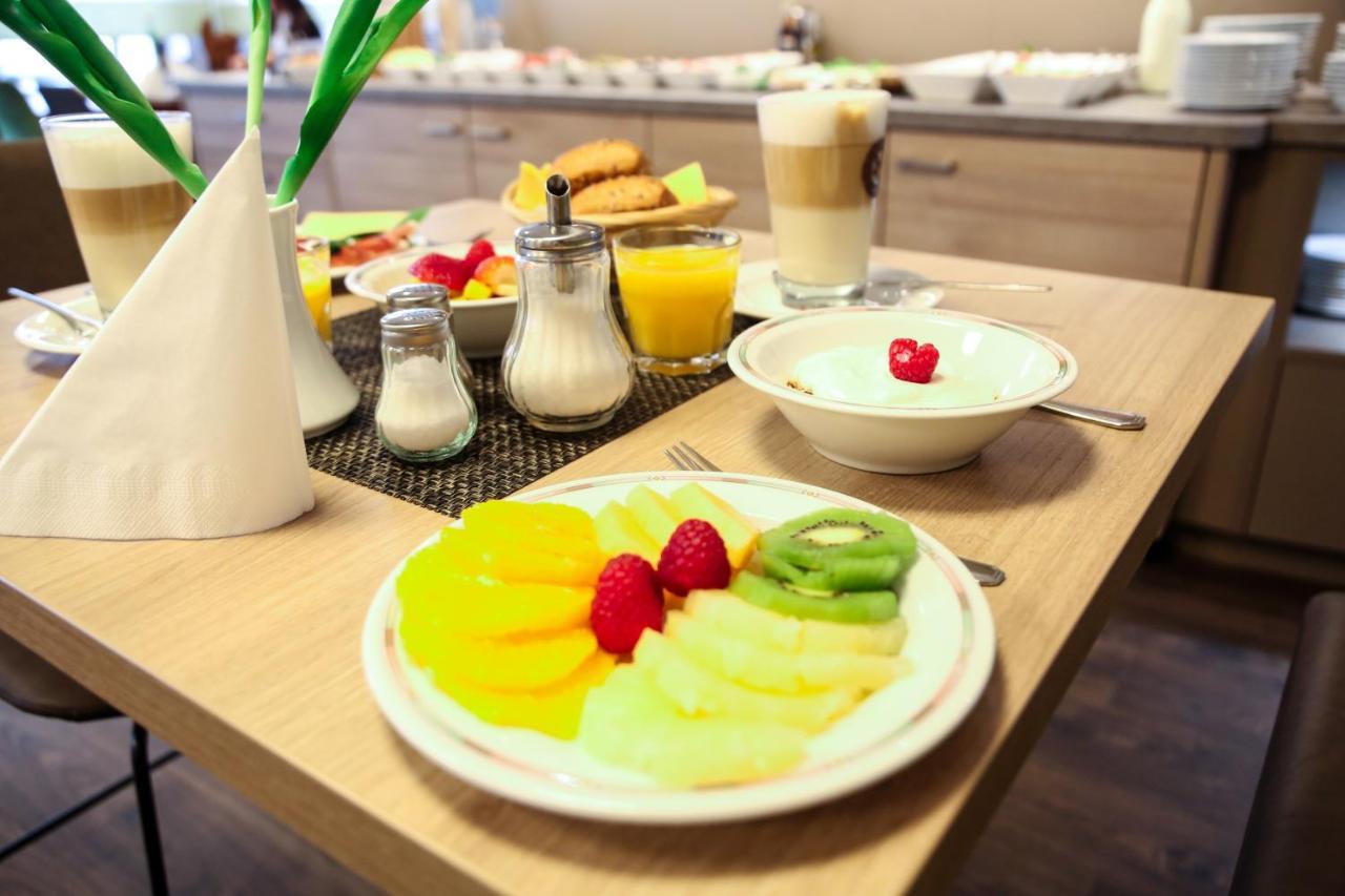 City Partner Hotel Berliner Hof คาร์ลสรูเฮอ ภายนอก รูปภาพ