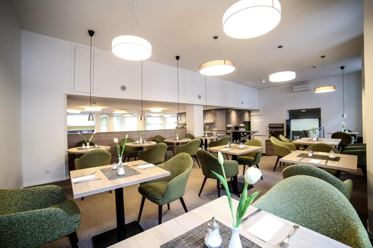 City Partner Hotel Berliner Hof คาร์ลสรูเฮอ ภายนอก รูปภาพ