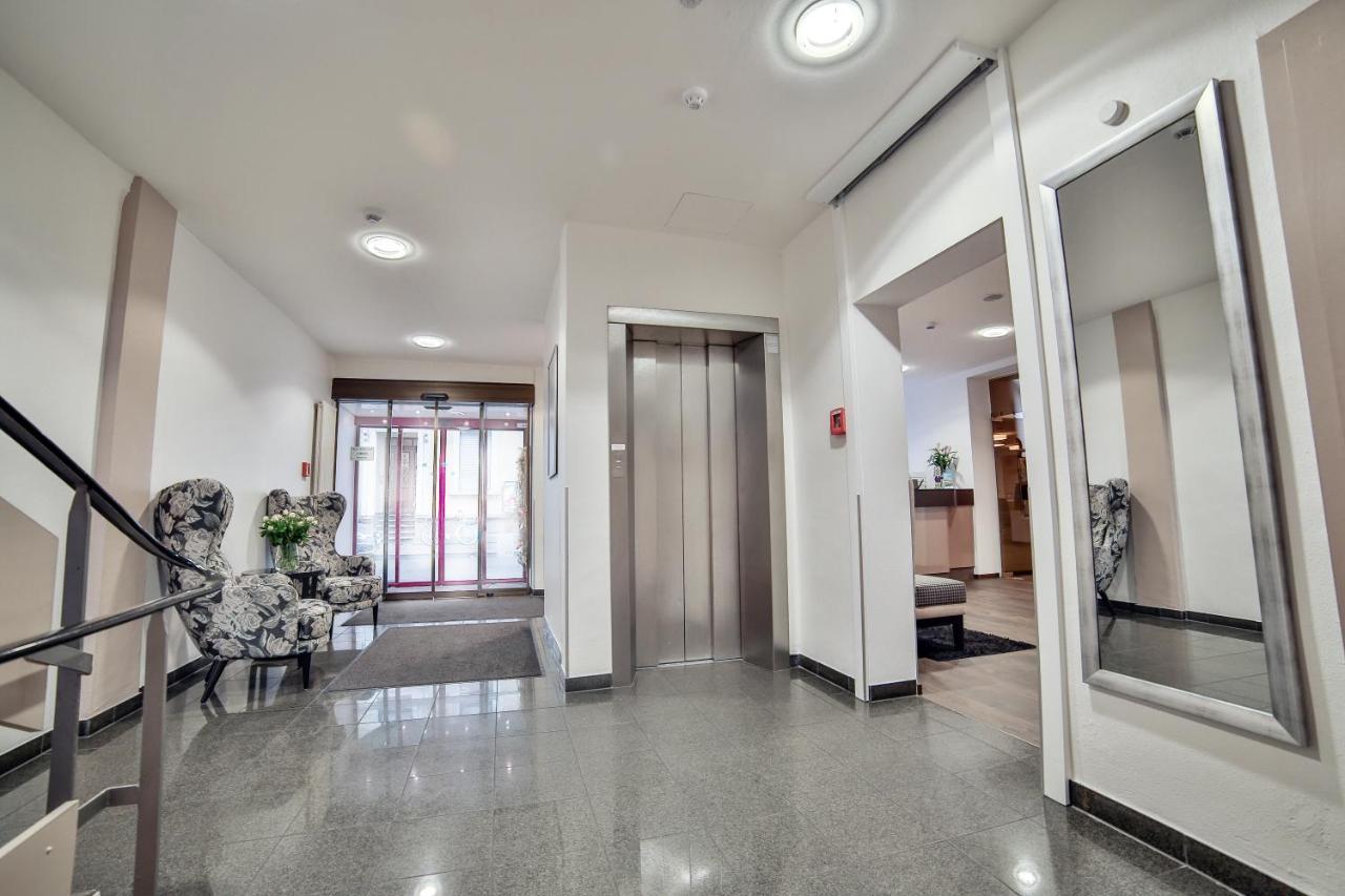 City Partner Hotel Berliner Hof คาร์ลสรูเฮอ ภายนอก รูปภาพ