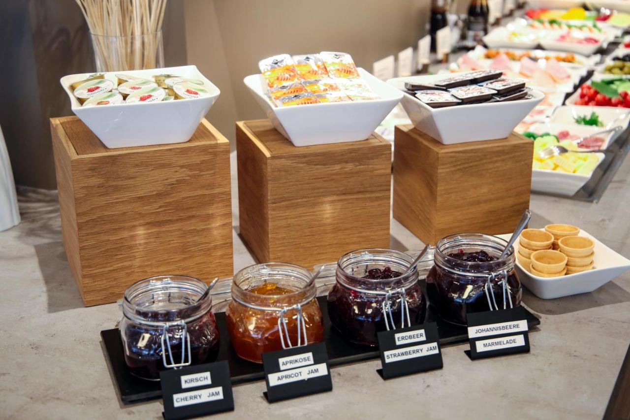 City Partner Hotel Berliner Hof คาร์ลสรูเฮอ ภายนอก รูปภาพ