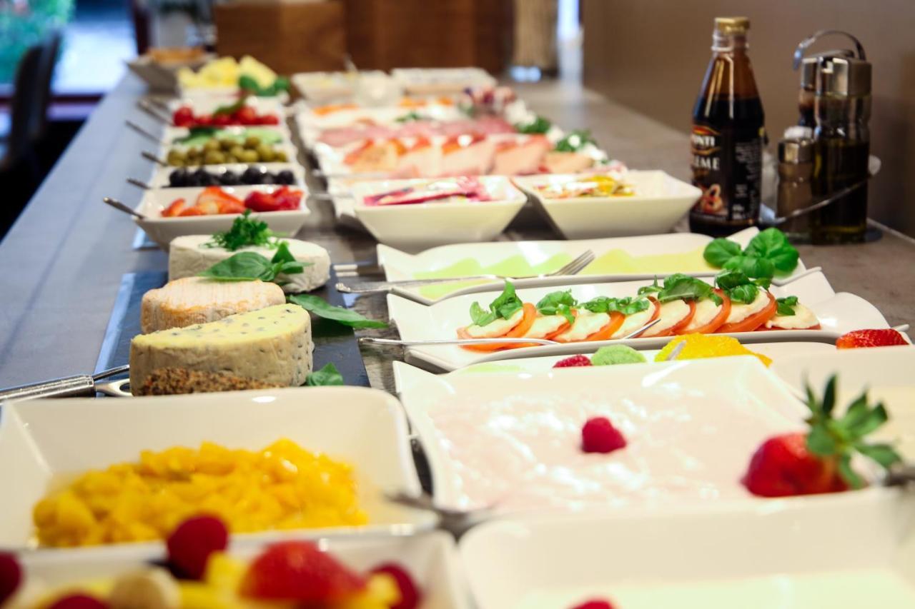 City Partner Hotel Berliner Hof คาร์ลสรูเฮอ ภายนอก รูปภาพ