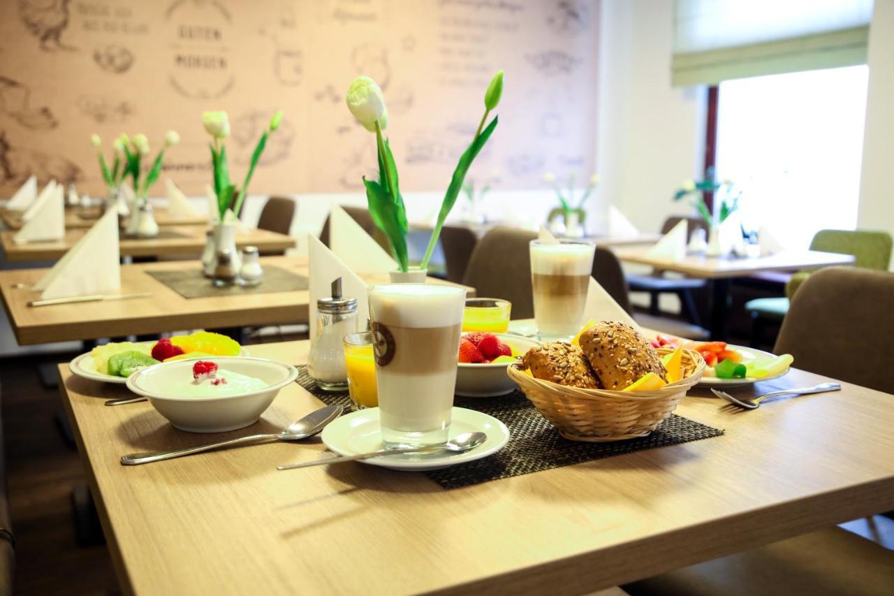 City Partner Hotel Berliner Hof คาร์ลสรูเฮอ ภายนอก รูปภาพ